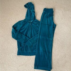 New York & Company Velour set size XS